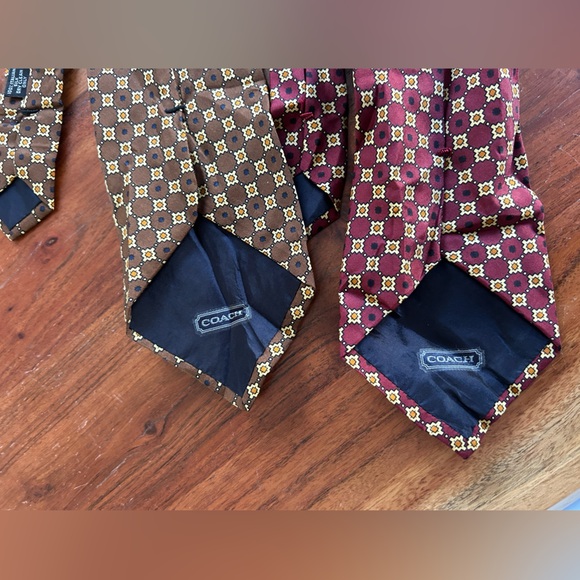 Vintage coach men’s 100% Italian silk ties TWO - Picture 4 of 5